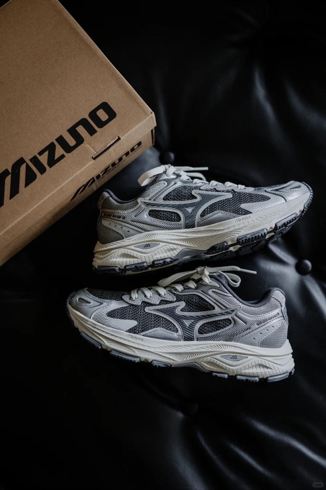 【代購】MIZUNO Racer S 復古做舊跑鞋 銀灰藍 D1GH223519