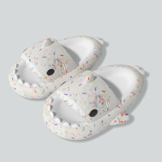 Hot selling shark wear-resistant hollow slippers [candy white] [size 36-45] (please contact customer service to confirm the delivery size after placing the order)