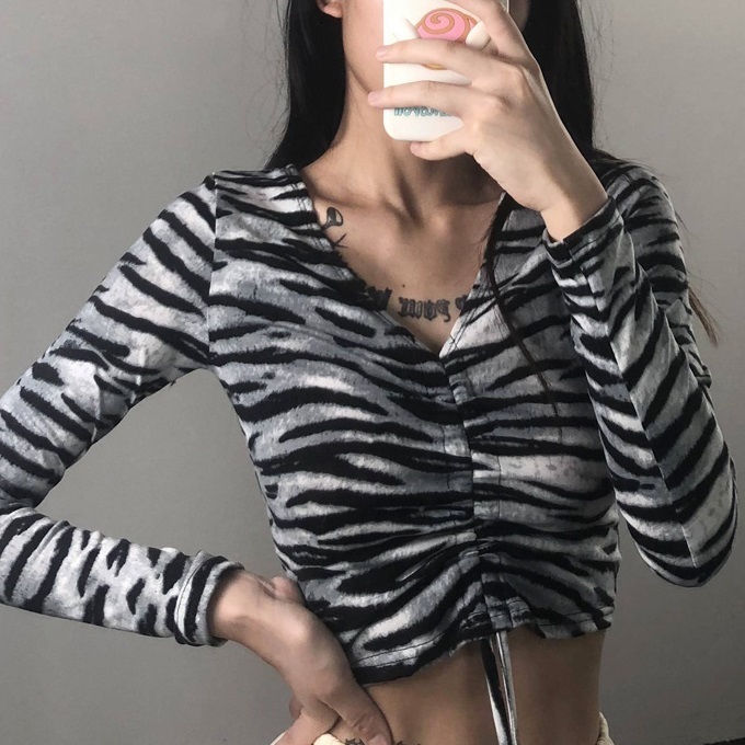 Hot selling short zebra print long-sleeved T-shirt (grey) (S/M size) (contact customer service after placing the order to confirm the delivery size)