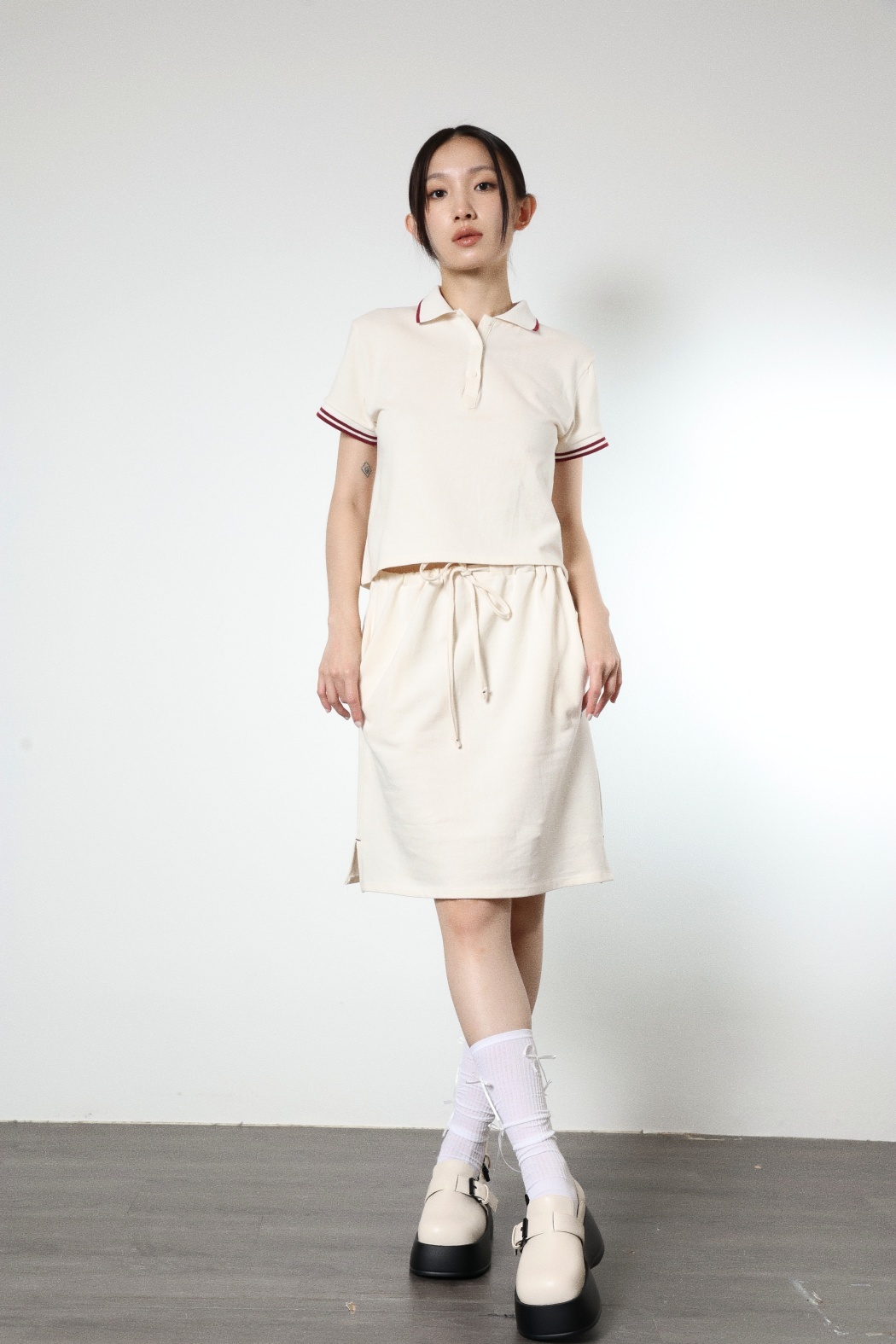 【穿拍樣品】千金既視感polo上衣+短裙套裝-白