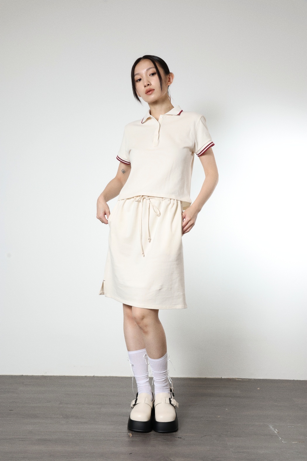 【穿拍樣品】千金既視感polo上衣+短裙套裝-白