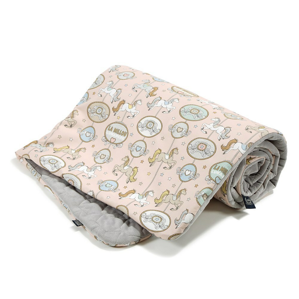 La Millou波蘭 Velvet頂級棉柔雙面柔柔毯加大｜旋轉小木馬(粉底)｜舒柔深灰