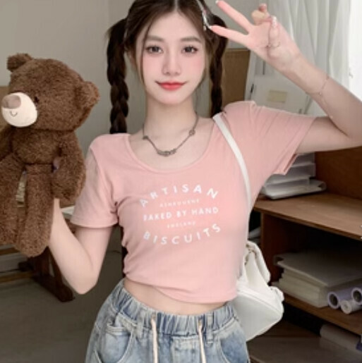 Crop top half-sleeved T-shirt (pink one-size-fits-all)