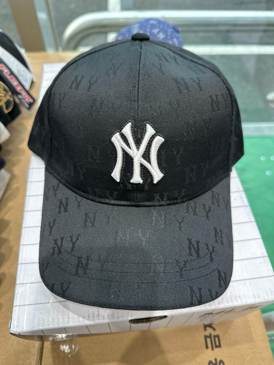[S] MLB CLASSIC JACQUARD MONOGRAM NEW YORK YANKEES BALL CAP,BLACK, 3ACPM014NGP001-50BKS (SMLB334)