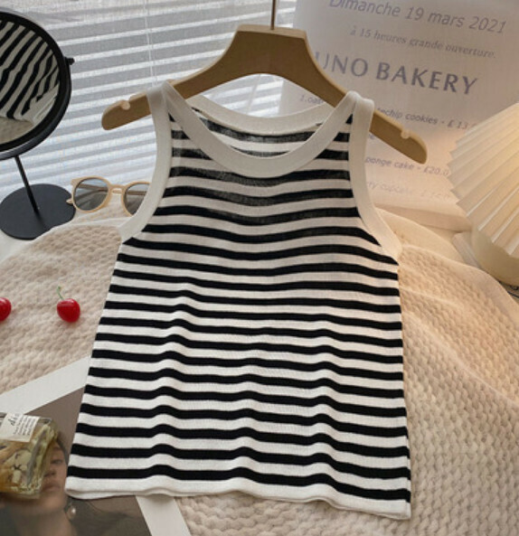 Summer Cropped Knit Vest (Black & White Stripes) [One Size]