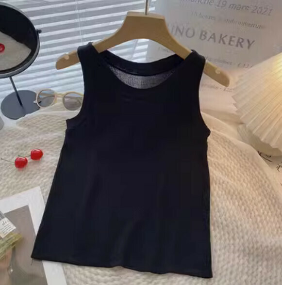 Summer Cropped Knit Vest (Black) [One Size]