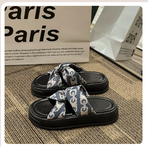 High-quality sandals (blue/35-40 size) (contact customer service to confirm the shipping size after placing an order)