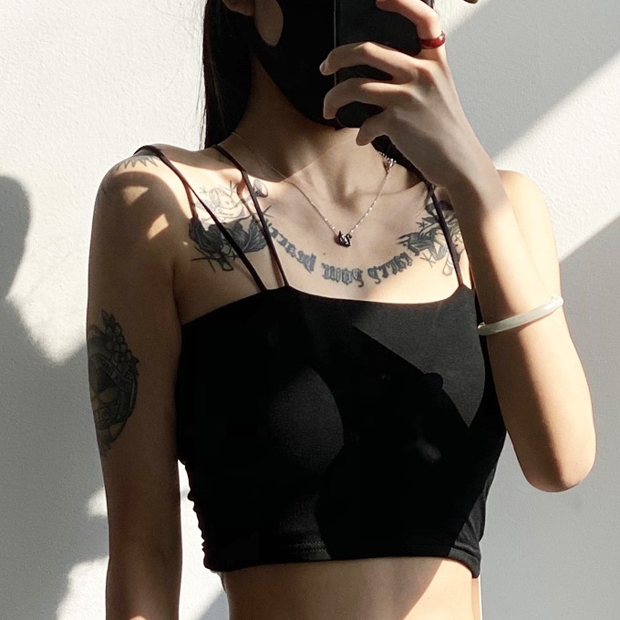Hot selling halter neck camisole (black) (S/M size) (contact customer service after placing the order to confirm the delivery size)