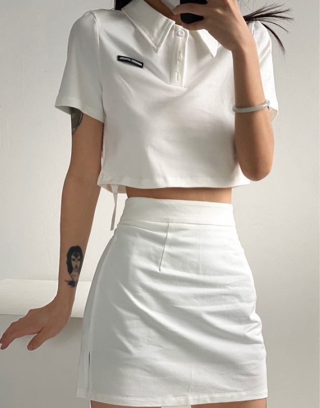 Hot selling short skirt and T-shirt two-piece suit (white) (S-L size) (contact customer service after placing the order to confirm the delivery size)