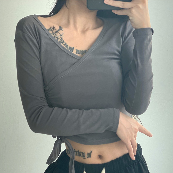 Hot selling single-sided drawstring cross V-neck long-sleeved T-shirt (dark gray) (S/M size) (contact customer service after placing the order to confirm the delivery size)