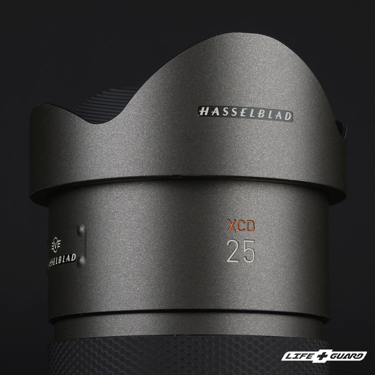 Hasselblad XCD 25mm F2.5 V 貼膜質感特寫，LIFE+GUARD 設計風格
