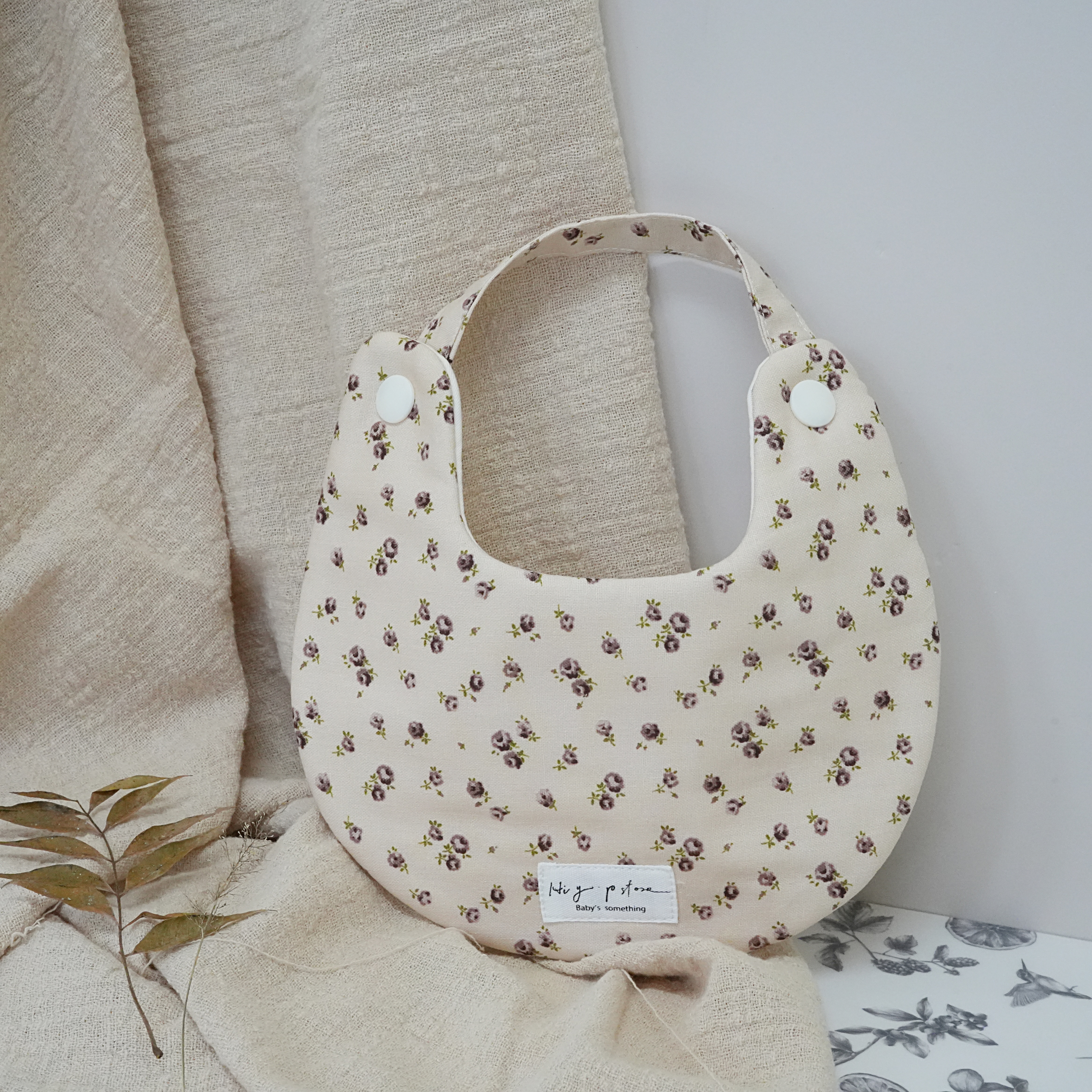 Hi Y.P store-手作圍兜-迷你薔薇