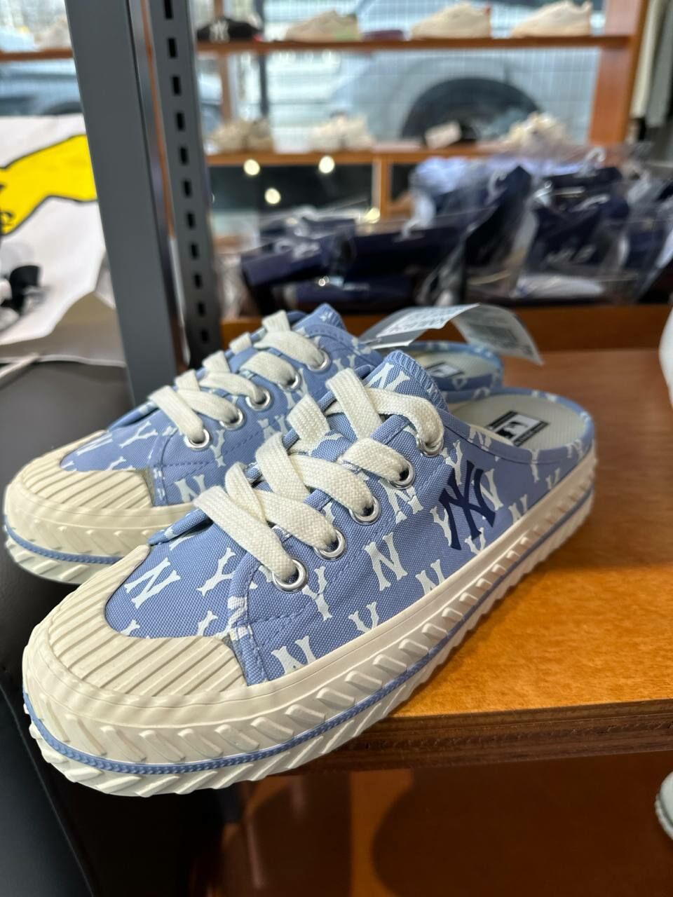 [S] MLB AESPA KARINA PICK PLAYBALL MULE MONOGRAM,BLUE, 3AMUM212NK0001-50BLL [FINAL SALES] (SMLB348)