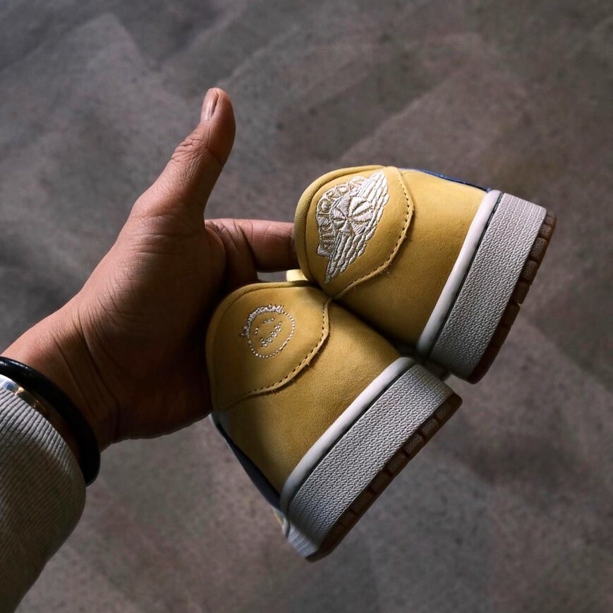 Travis Scott x Air Jordan 1 Low OG “Canary”  7.0 藍黃 湖人配色 倒鉤 復古 休閒鞋 DZ4137700