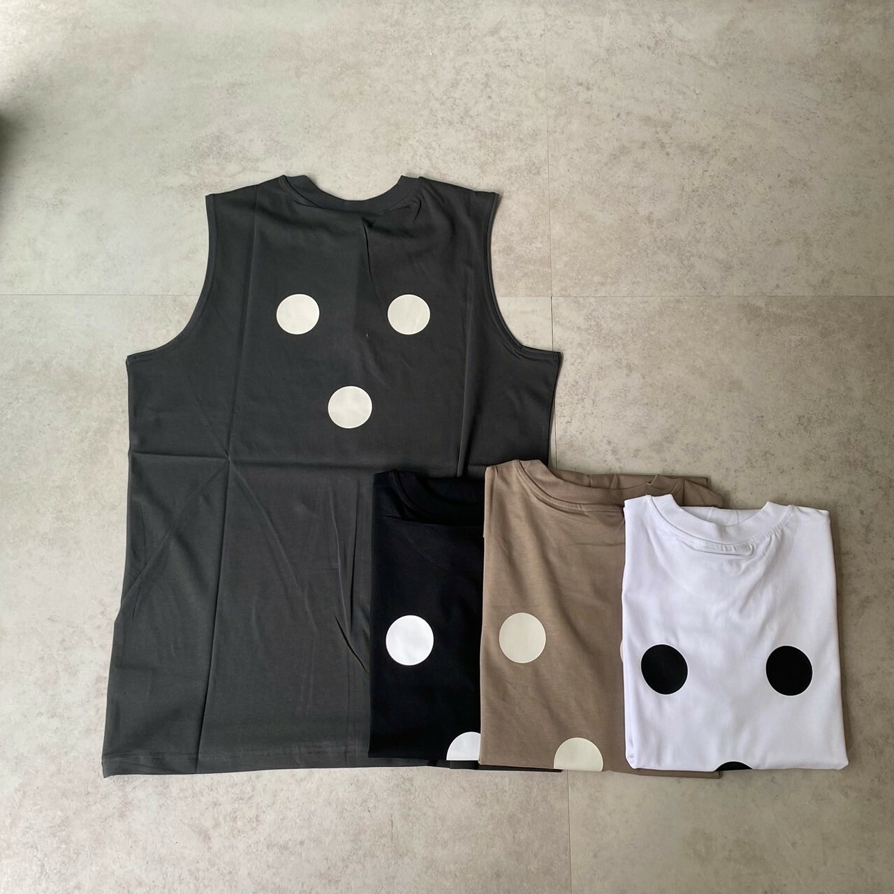 Innersect 三生萬物 背後三圓點 無袖背心 INN23SSTTE27