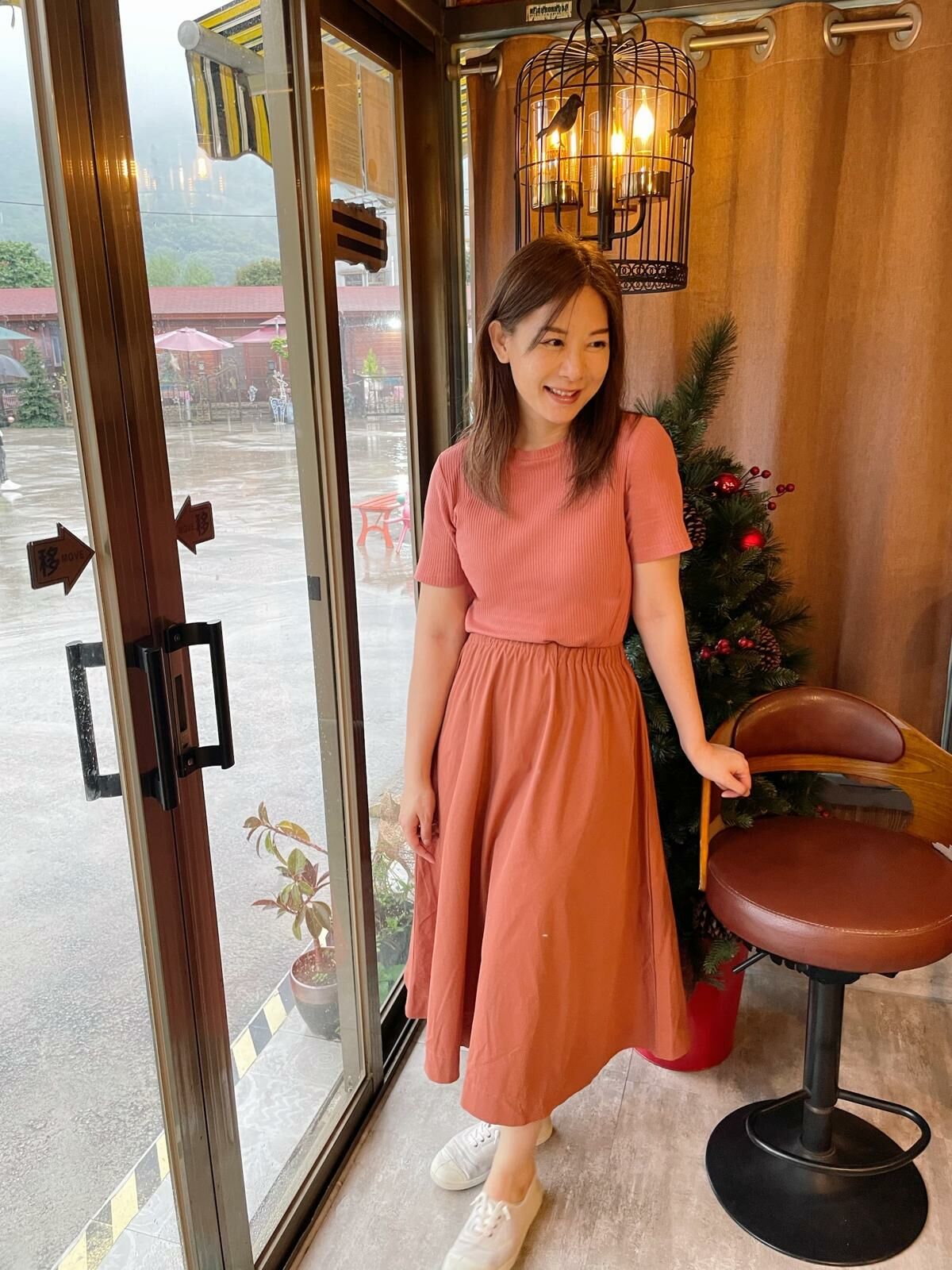 摩卡色系短袖腰身拼接連衣裙 (兩色入) 【日本直送】