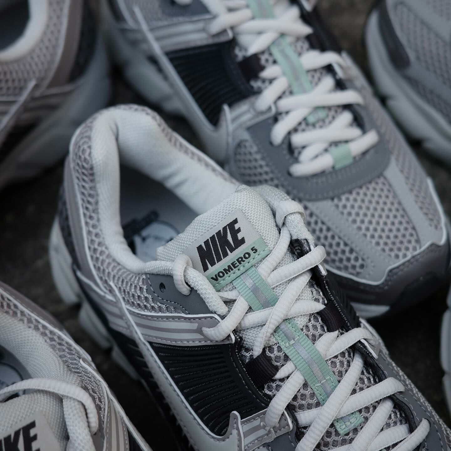 W Nike Air zoom Vomero 5 黑巧薄荷 (FB8825-001 )