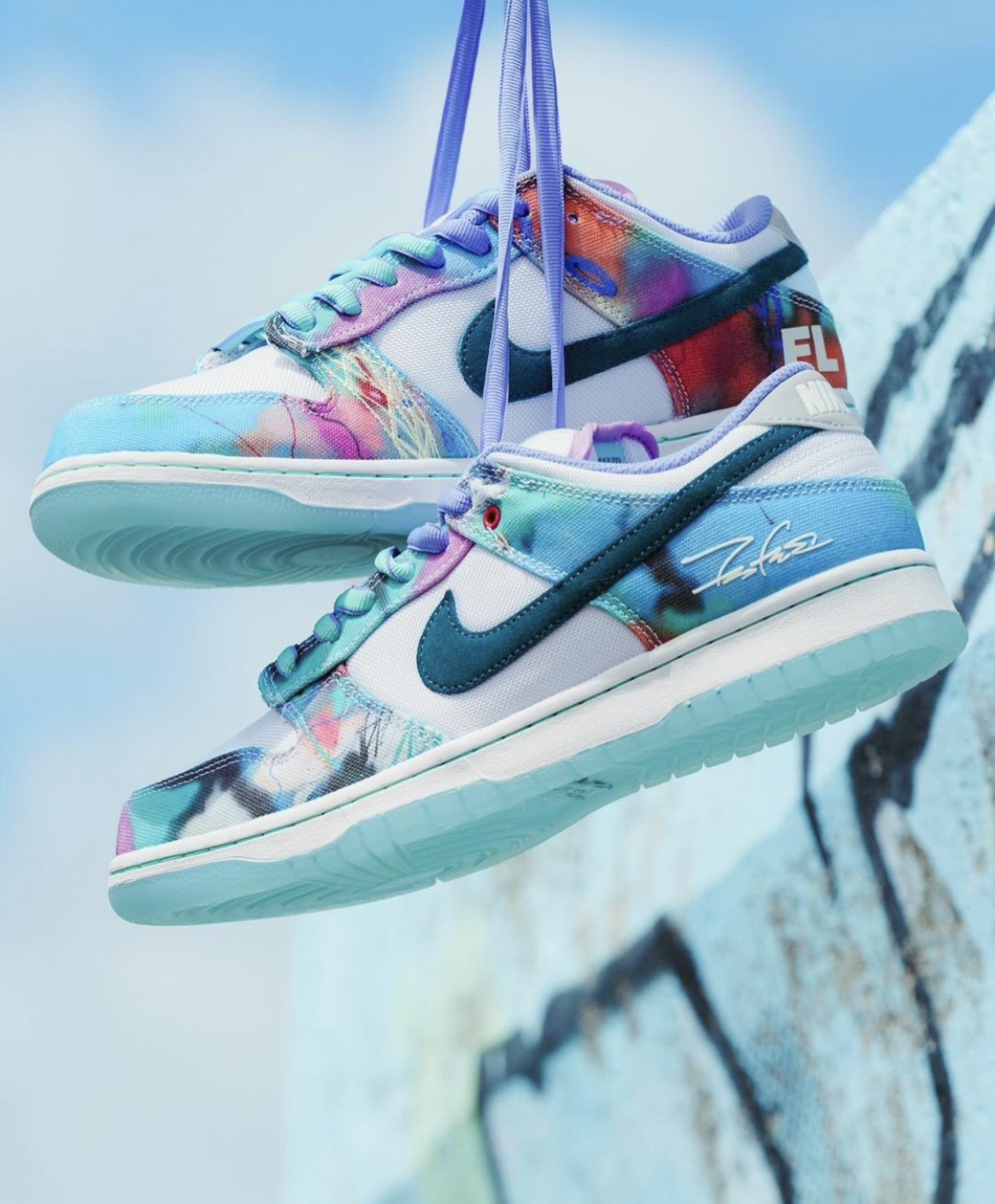 【APAIR】預購 Futura laboratories x Nike dunk sb 白藍 塗鴉 藝術 聯名 HF6061-400