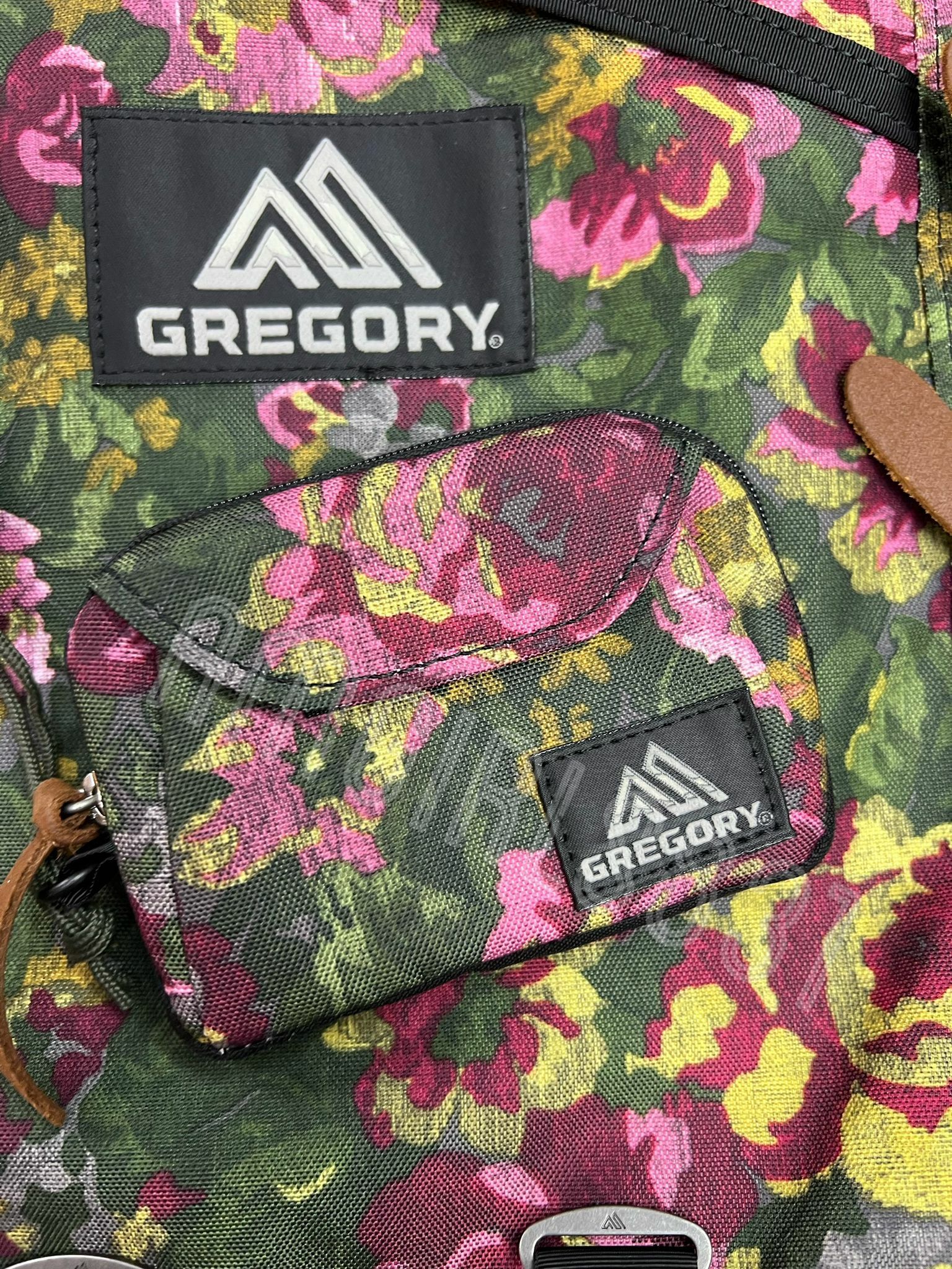 Gregory day pack garden tapestry + GREGORY penny pouch garden tapestry