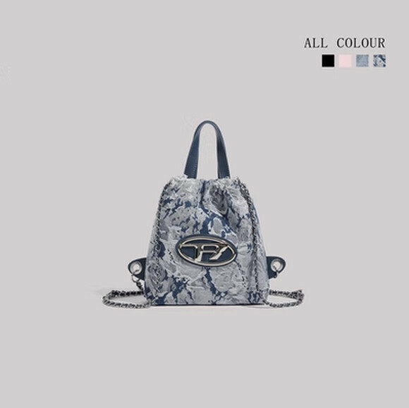 Hot selling multifunctional backpack chain shoulder crossbody small bag [color] [size: 26cm*6cm*26cm]