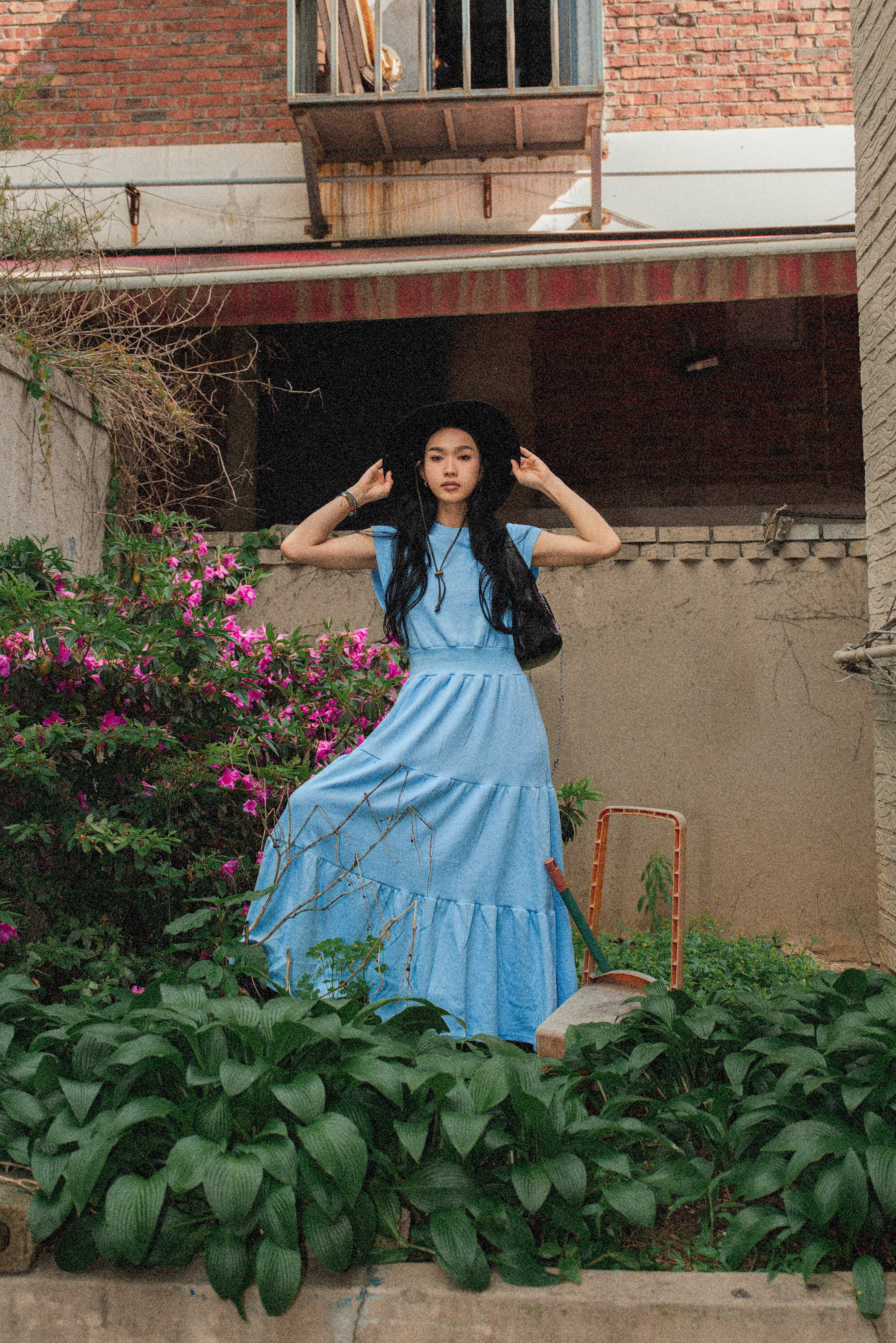 造型 932（帽＋連身裙）