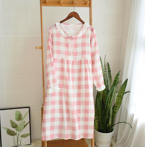 Spring and summer double-layer gauze nightdress (pink big white check) [M-L size] [Contact customer service to confirm the shipping size after placing an order]