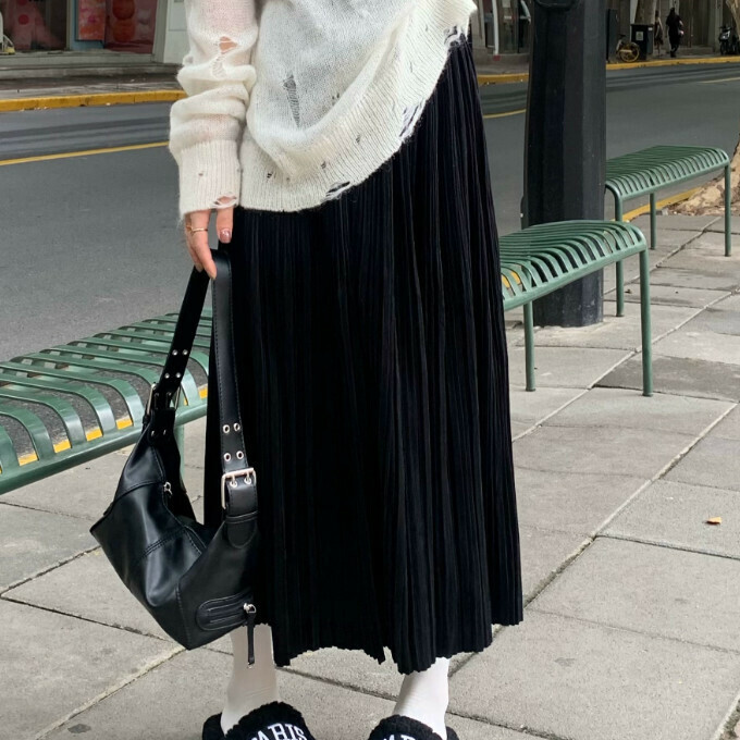 Hot selling mid-length pleated skirt (one size fits all) (black)