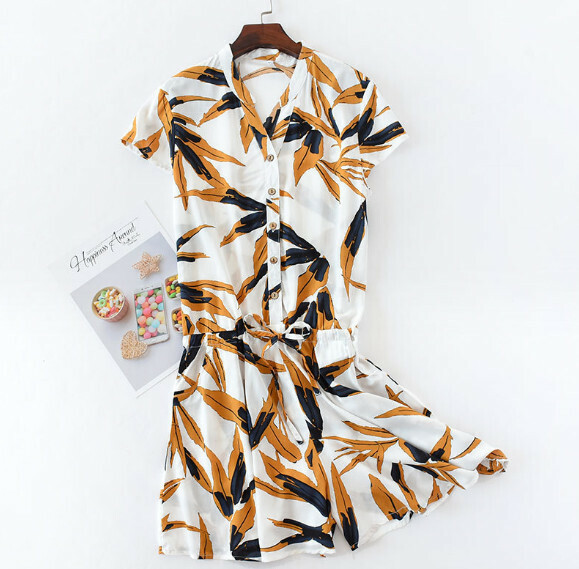Thin cotton one-piece hakama (white leaf) [M-XL size] [Contact customer service to confirm the shipping size after placing an order]