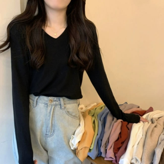 Hot selling V-neck long-sleeved bottoming shirt (one size fits all) (black)