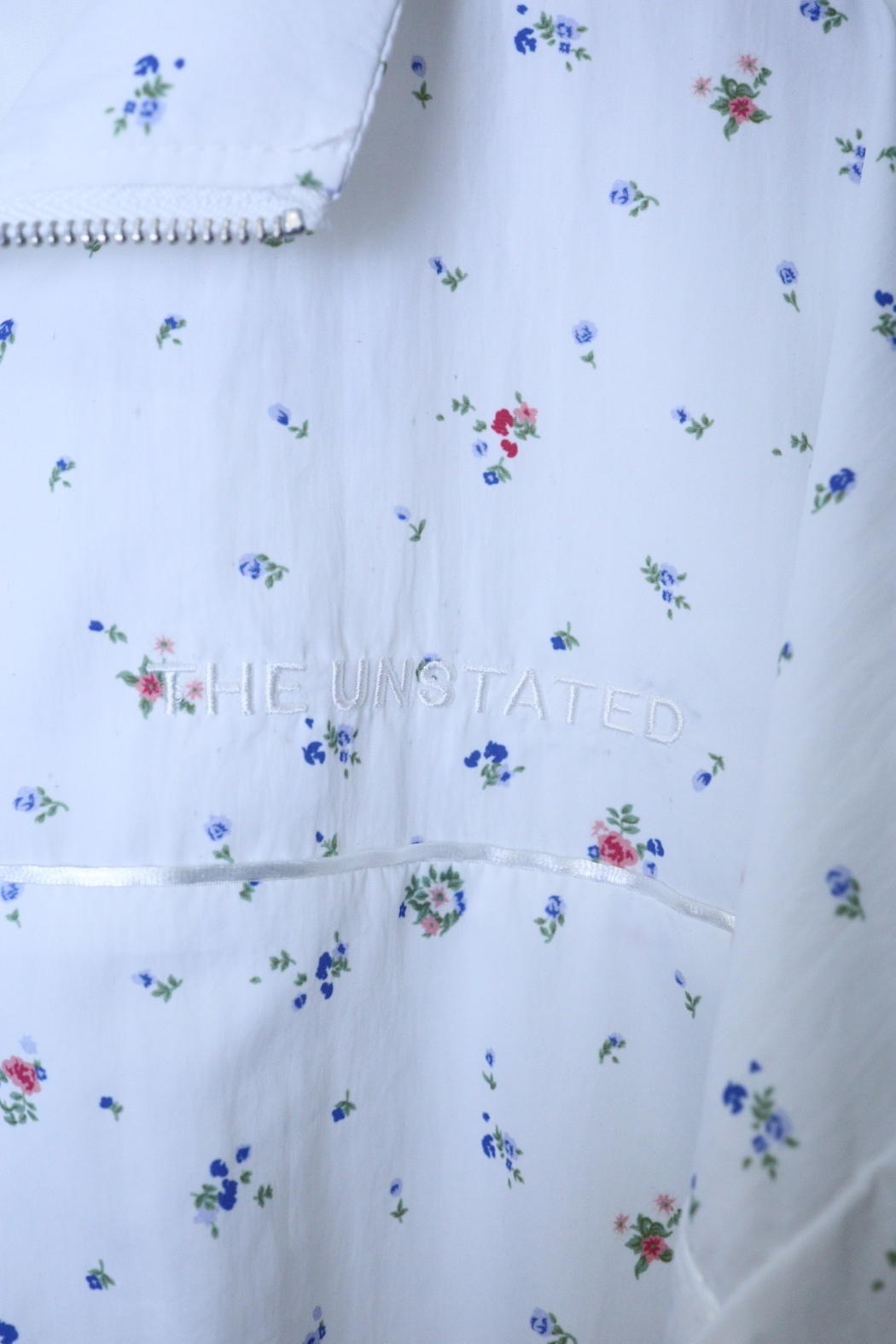 清新小碎花拉鍊外套-白