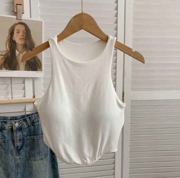 Solid color short vest with chest pad base (white) [one size]
