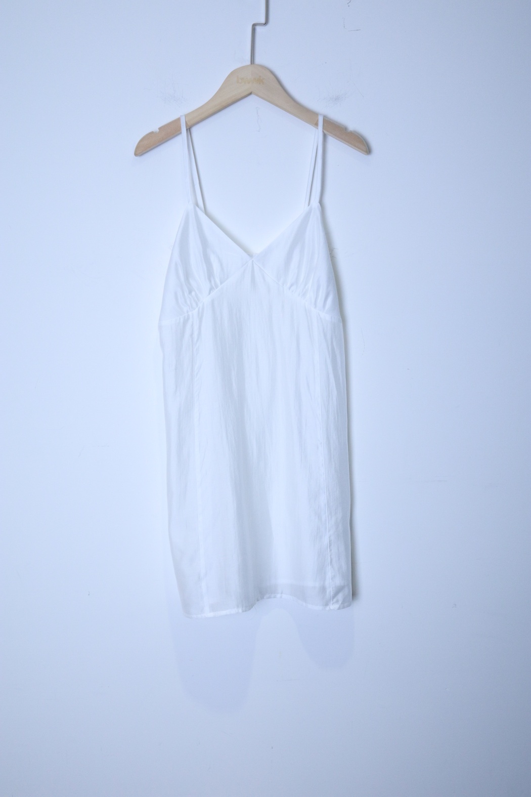 韓妞透紗外搭細肩洋裝-白