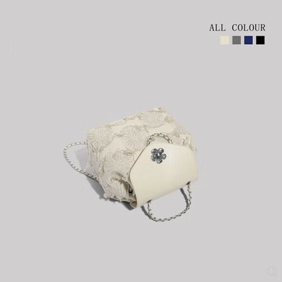 Hot selling fashion chain backpack travel bag backpack [off-white] [size: 25cm*13cm*22cm]