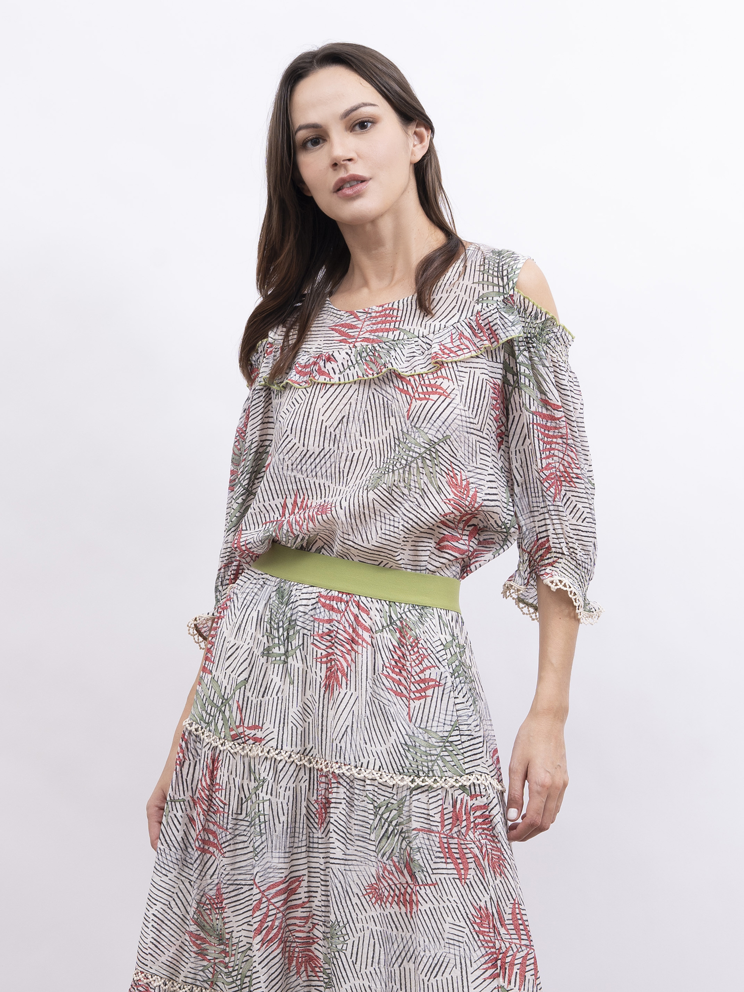 mi-tu 印花荷葉邊上衣