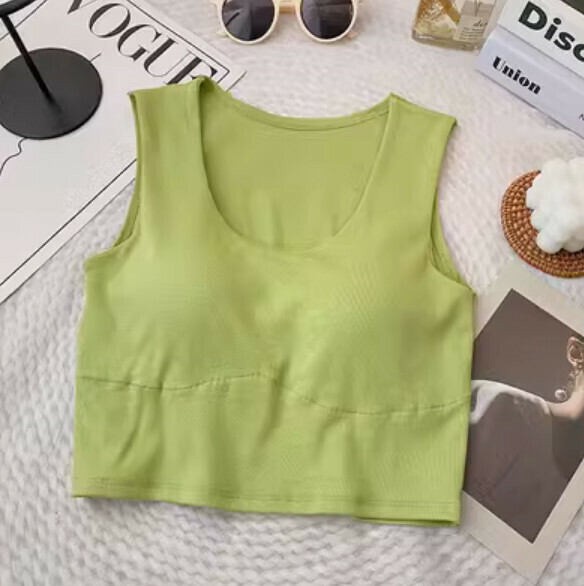 Spring/Summer Solid Color Sports Vest with Chest Padding (Green) [One Size]