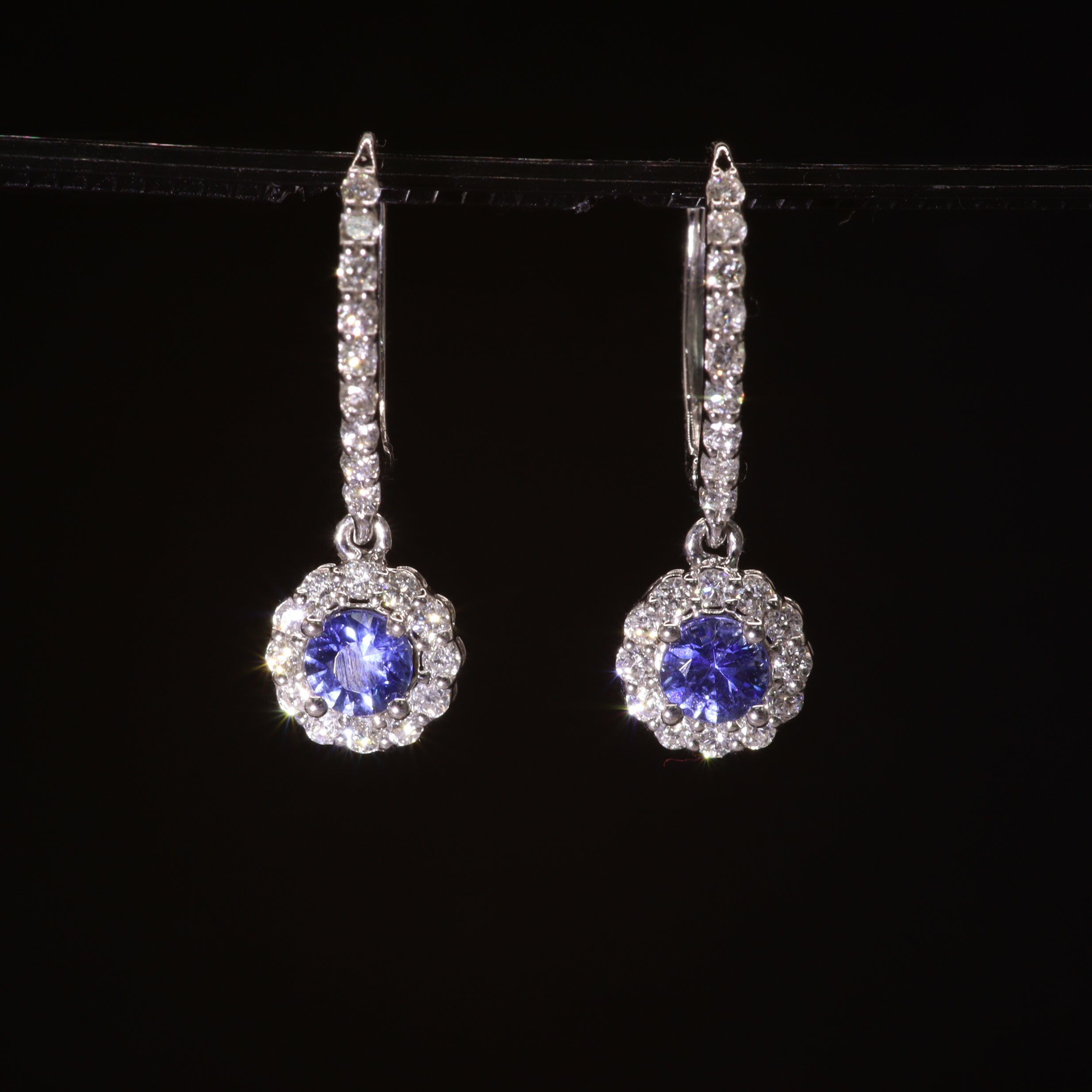 全新18K白金【主石36份藍寶石】配29份小鑽吊耳環