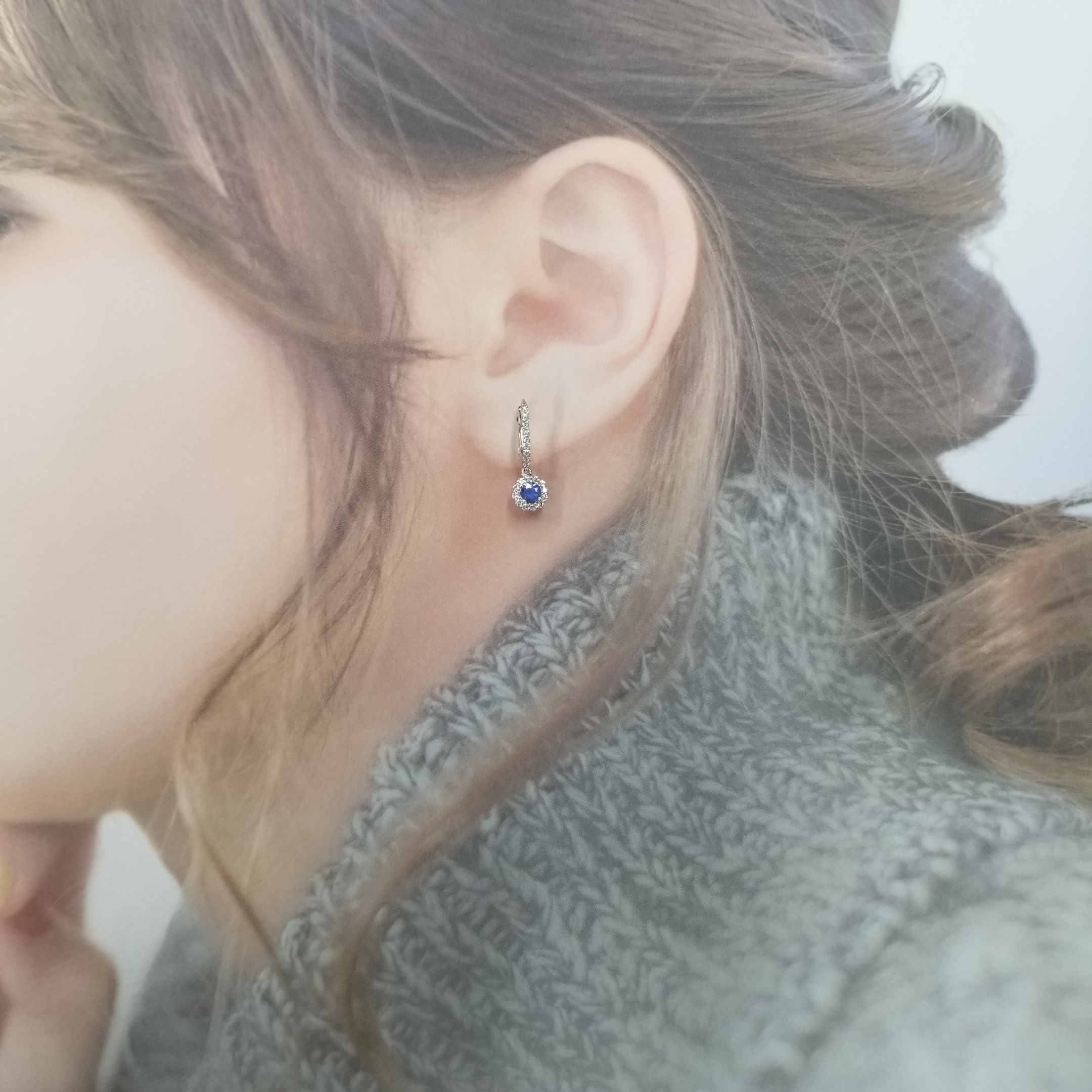 全新18K白金【主石36份藍寶石】配29份小鑽吊耳環