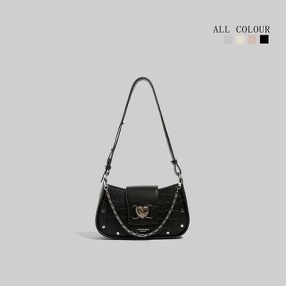 熱賣時尚愛心裝飾鏈條腋下包單肩斜挎包【黑色】【尺寸：25cm*6cm*14cm】