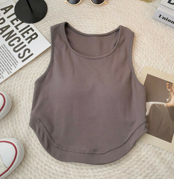 Solid color short vest with chest pad (dark gray) [one size]