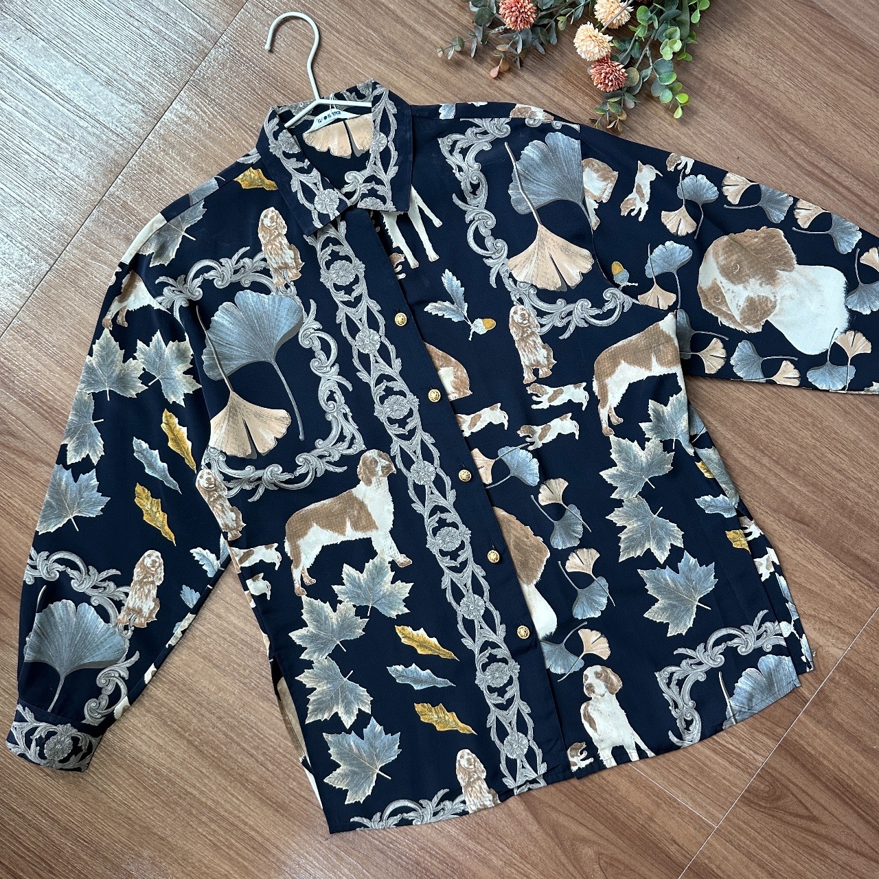 巴洛克與小狗圖案薄身長袖上衣