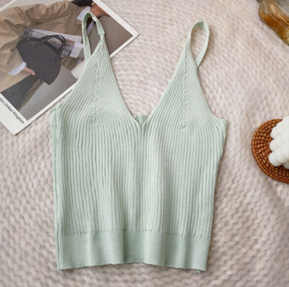 Slim Cropped Bottom Knit Vest (Light Green) [One Size]