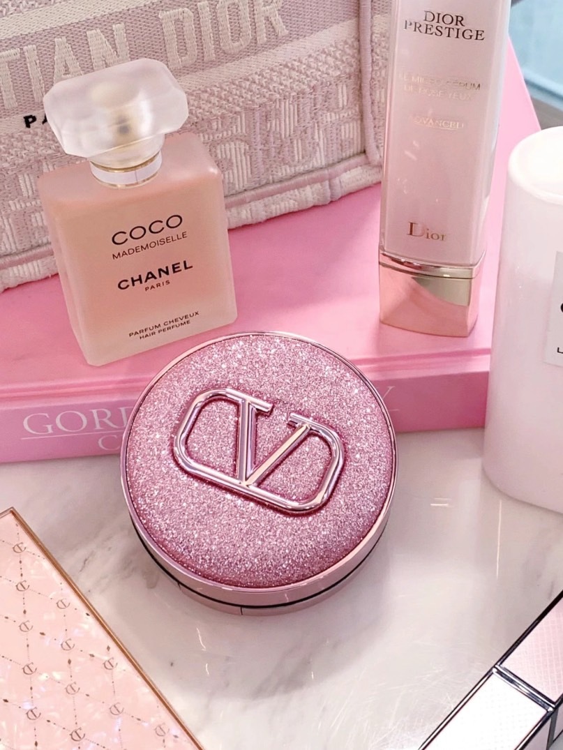 <限時優惠🎀> Valentino 限定 全新上市 傲慢粉氣墊粉餅 14g 三色