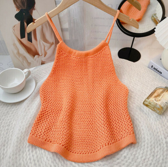 Lace-up knitted vest with open back (orange) [one size]