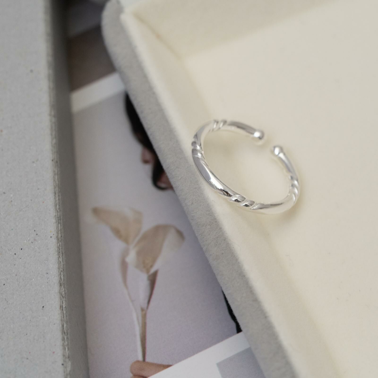 純銀間縷紋開口戒指 svr23