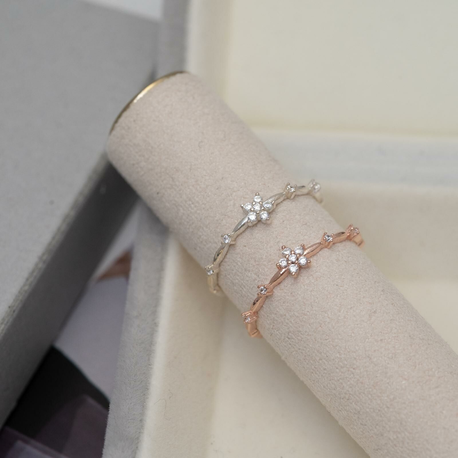 純銀閃石小花戒指 svr16