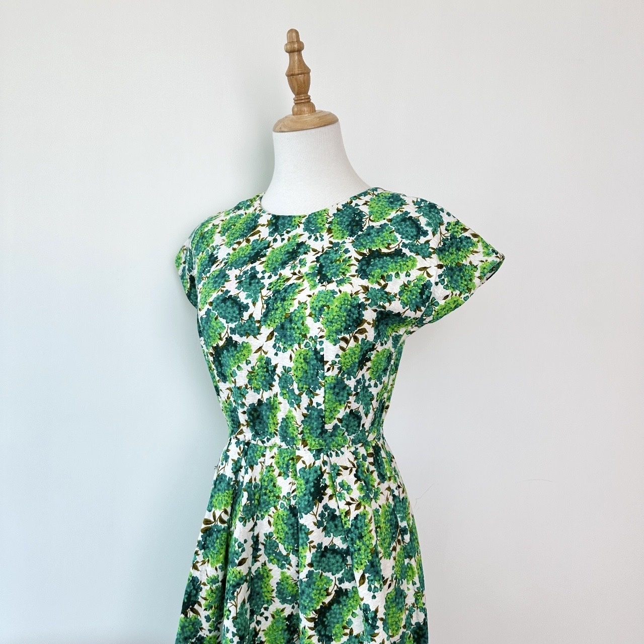 青提子果園短袖連身裙