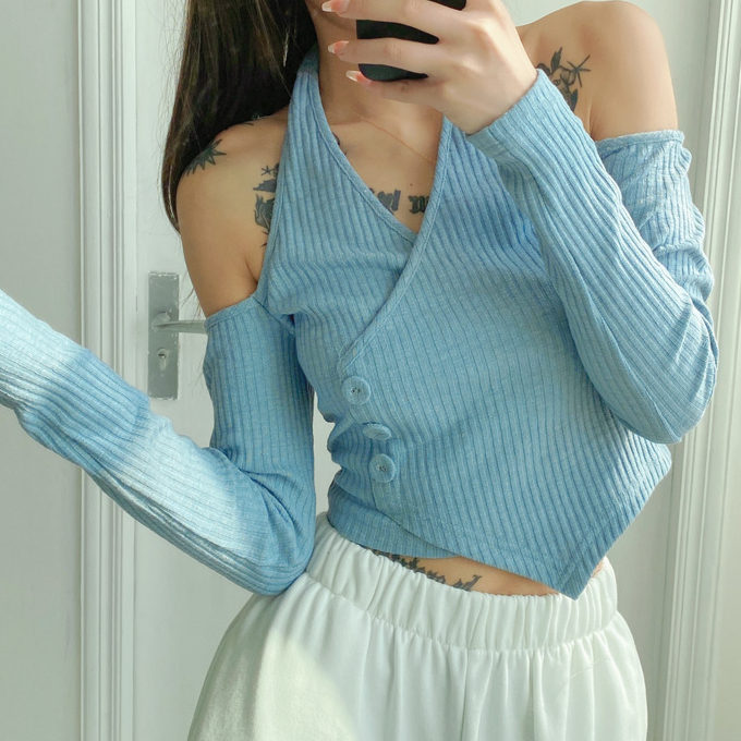 Hot selling diagonal button halterneck long-sleeved off-shoulder T-shirt (blue) (S-L size) (contact customer service after placing the order to confirm the delivery size)