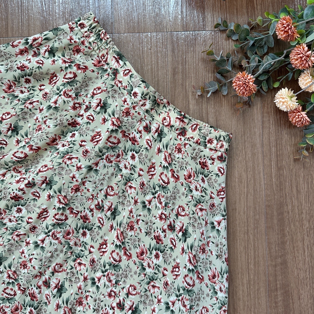 日本製杏色花蔓傘形半身裙