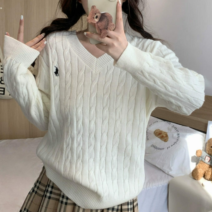 Hot selling V-neck pullover sweater (one size fits all) (V-neck off-white)