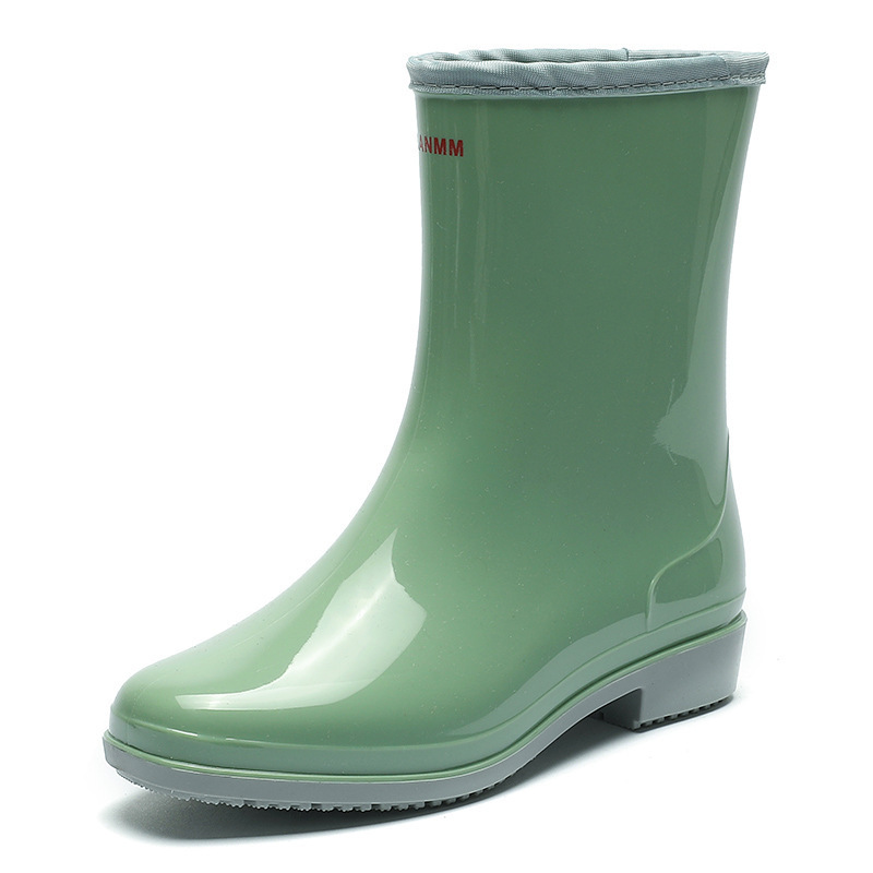 Medium water boots and rain boots (36-40 size green) (contact customer service to confirm the shipping size after placing an order)
